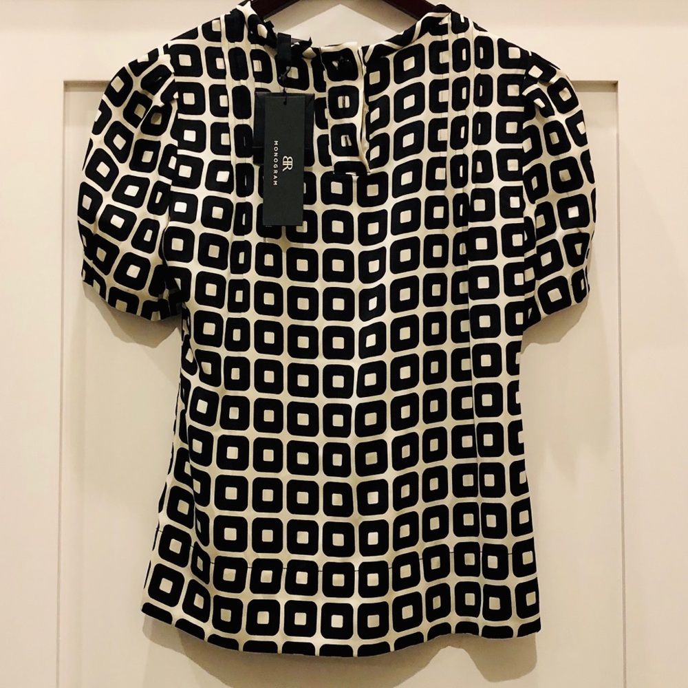 New Banana Republic Silk Short Sleeve Top